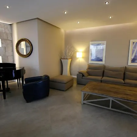 מלון Munamar Beach 4*
