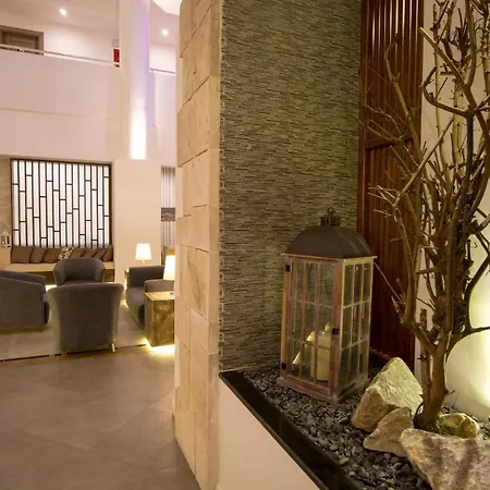 Munamar Beach Hotell 4*
