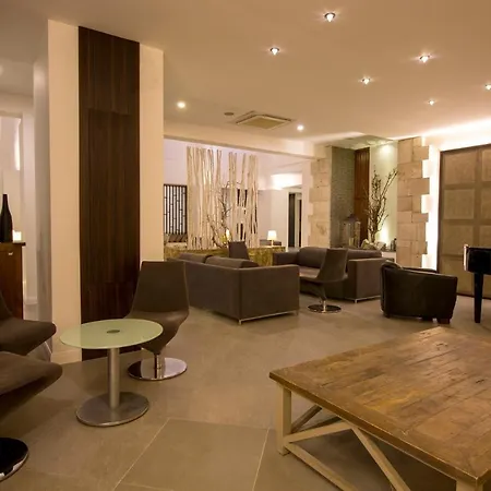מלון Munamar Beach 4*