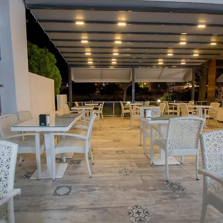 Munamar Beach מלון 4*