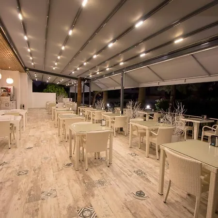 Munamar Beach Hotell İçmeler